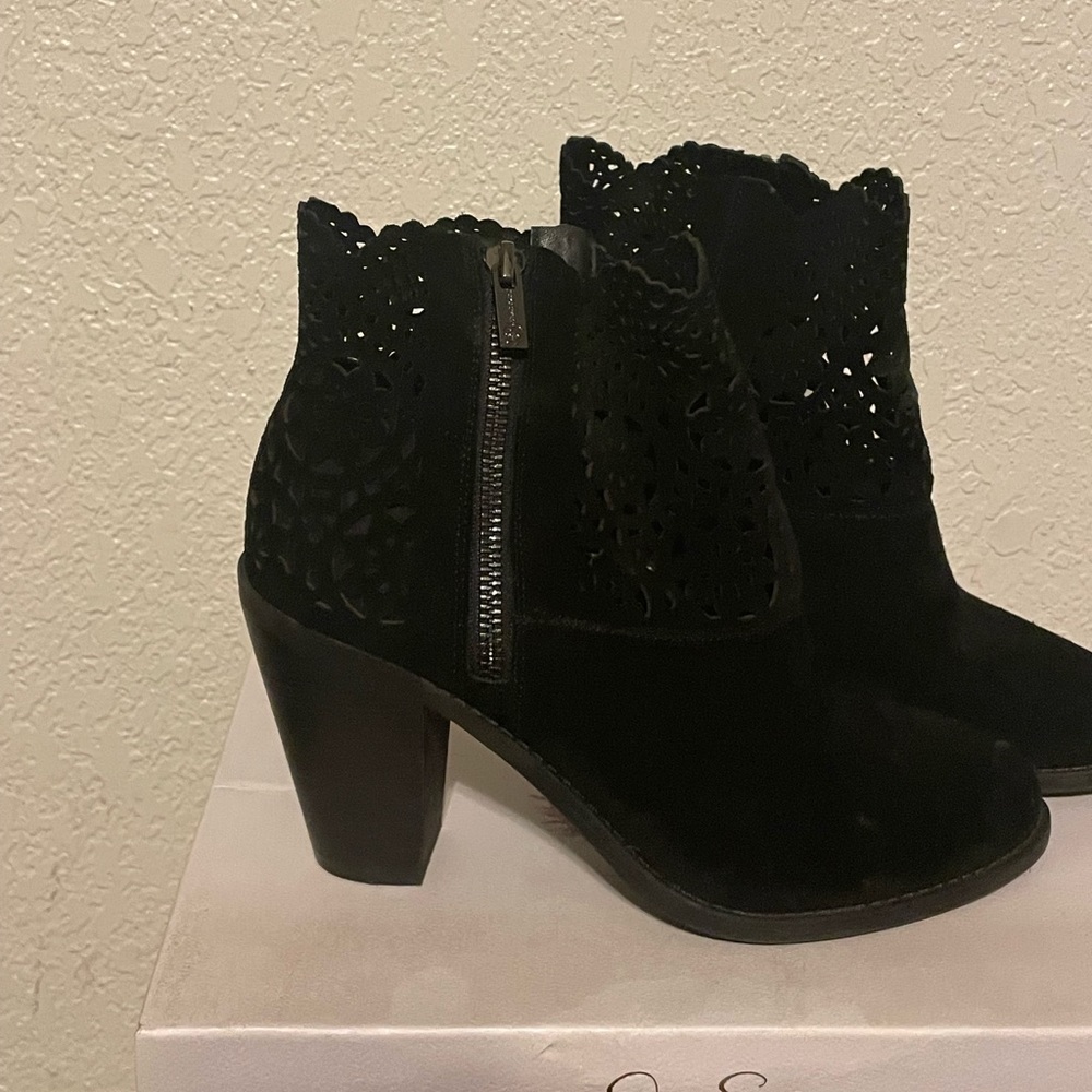 Jessica Simpson Coachella black side bootie